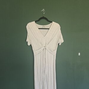 Chic Cream V-Neck Maxi Dress